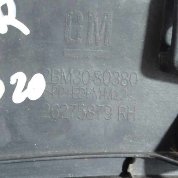 Moldura Paralama Traseiro Direito Tracker 2016\2021 Original