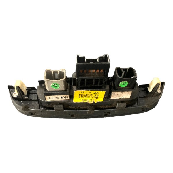 Botao Pisca Alerta Painel Hyundai Ix35 84740-2s100