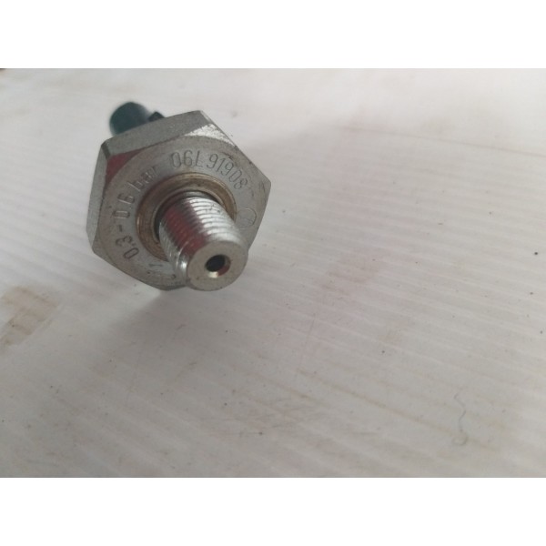 Interruptor Pressão Do Óleo Audi A5 1.8 Tfsi 06l 919 081