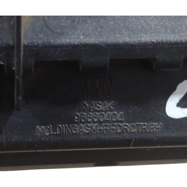 Moldura Paralama Lado Direito Captiva 2008 A 2012  96660404