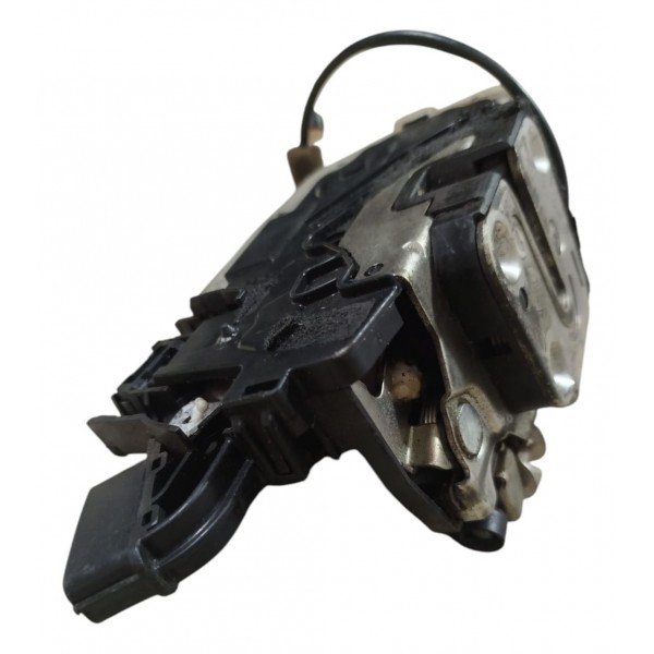 Fechadura Porta Dianteira Direita Nissan Sentra 2007 A 2013