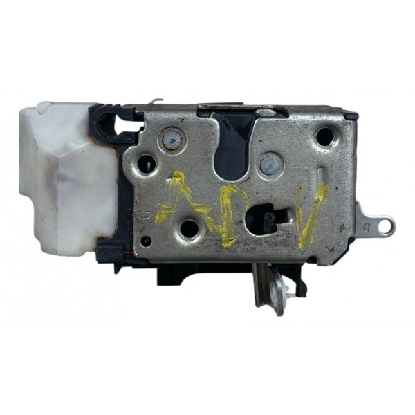 Fechadura Porta Dianteira Direita Fiat Strada 2014 A 2018