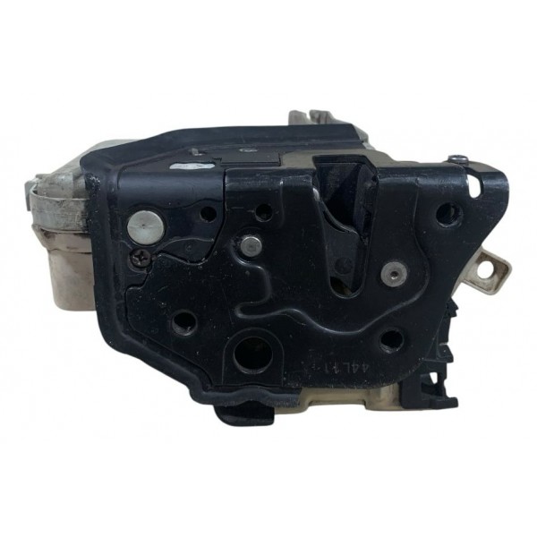 Fechadura Porta Dianteira Esquerda Audi A4 2009 A 2016