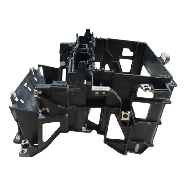 Suporte Do Som Audi A3 Sportbak 1.6 2007 A 2011 8p0858005