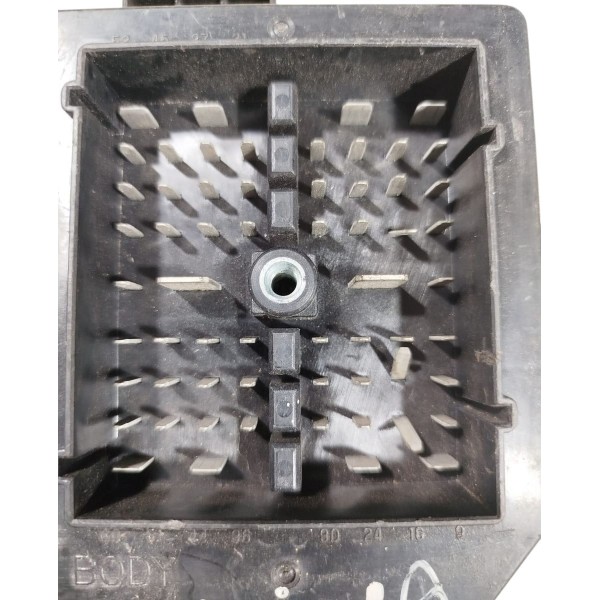 Caixa De Fusiveis Rele Captiva 2.4 2008 A 2012 22745851